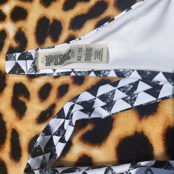 VS PINK bikini top size xs - Picture 3 of 5